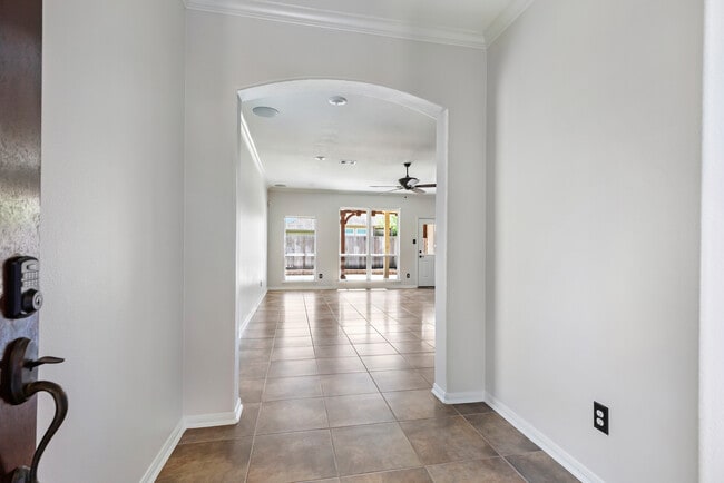Building Photo - 9960 Cassowary Dr