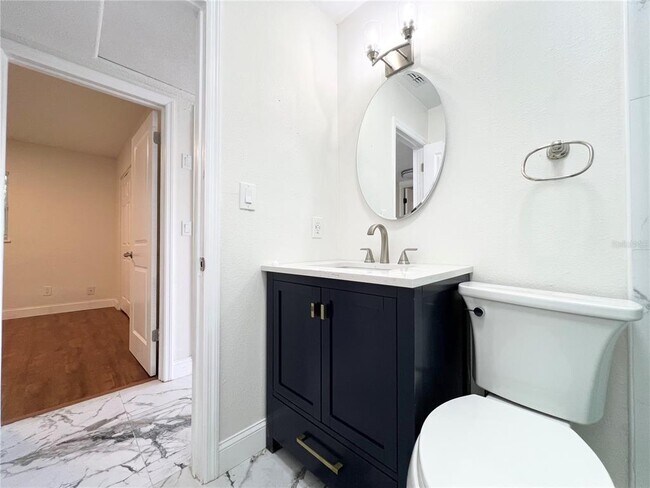 Building Photo - 1055 Cherokee Ave