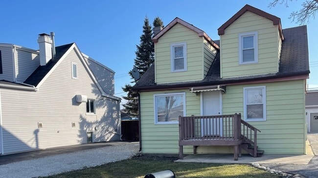 Primary Photo - 10527 80th Ct