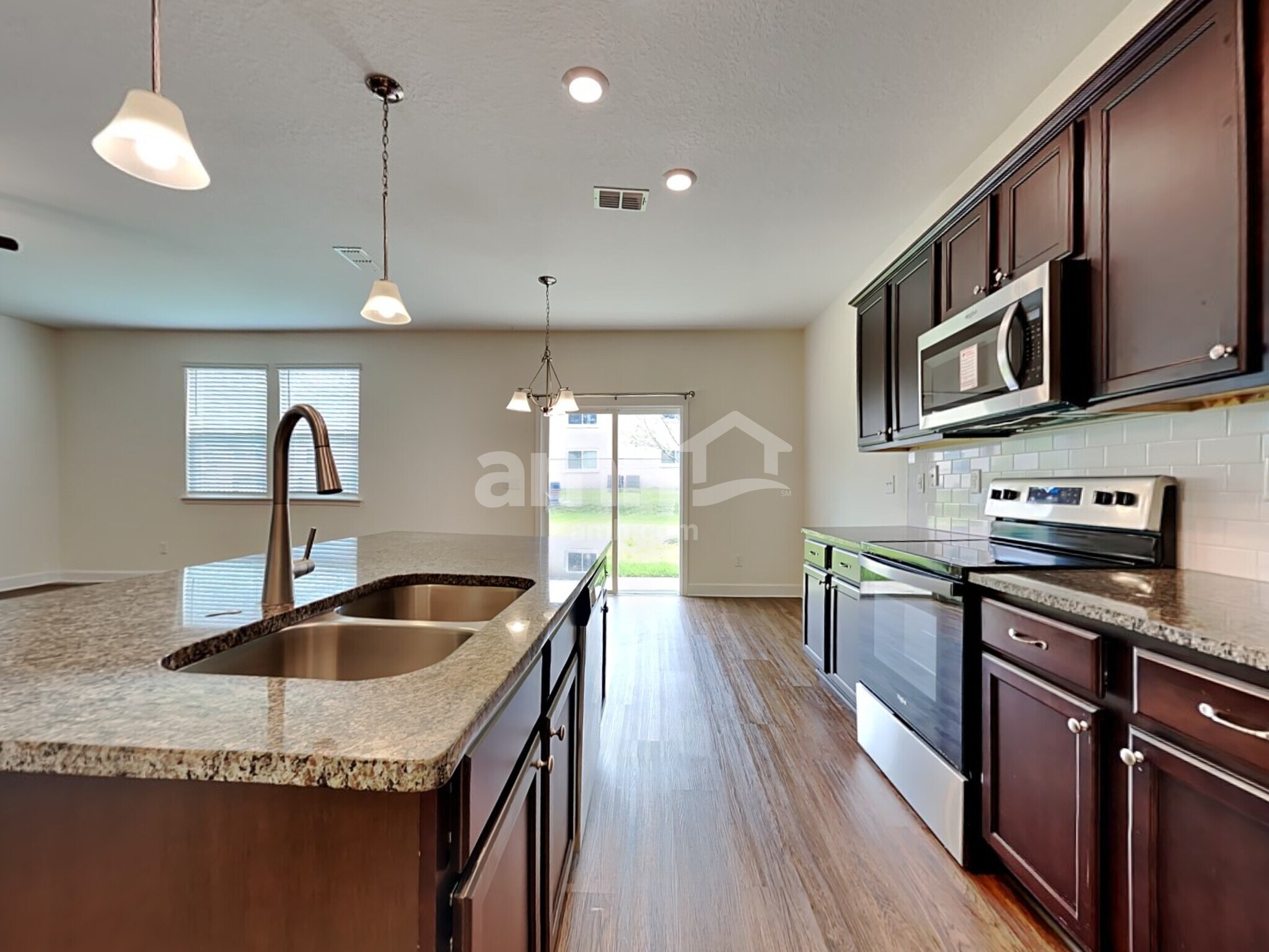 Building Photo - 8583 Highfield Ave