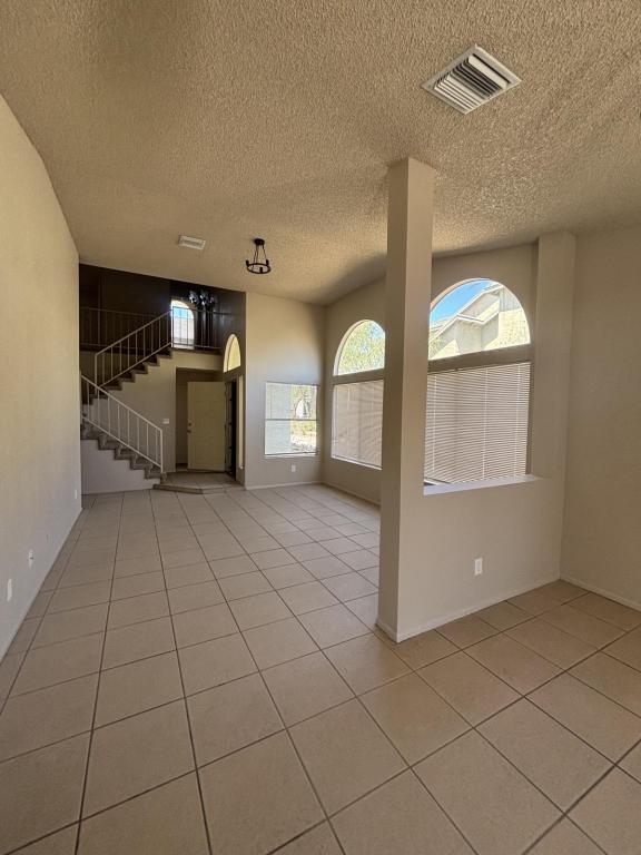 Building Photo - 3556 W Avenida Del Mar