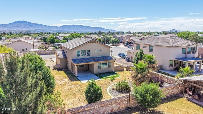Building Photo - 5525 Valley Cedar Dr