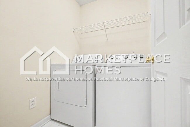 Building Photo - 3398 Spindletop Dr NW