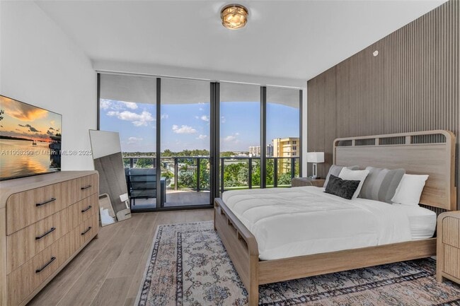 Building Photo - 900 N Ocean Blvd