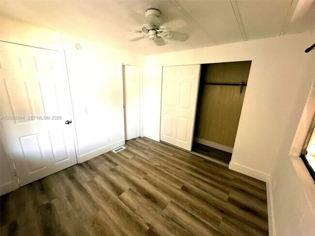 Building Photo - 2957 SW 54th St