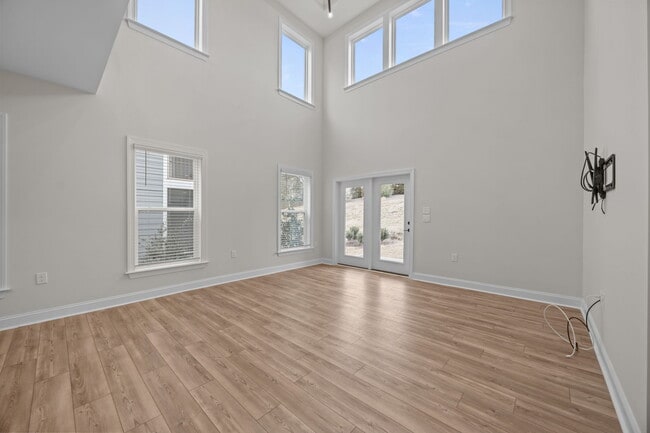 Building Photo - 2561 Legrande Way