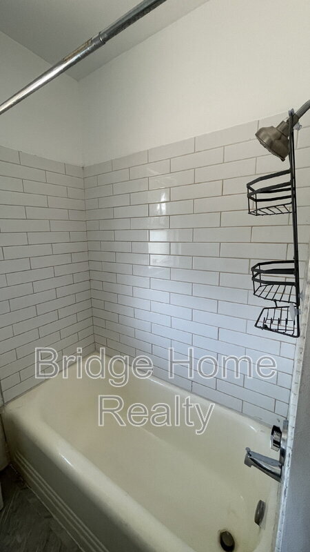 Building Photo - 7442 Irvine St