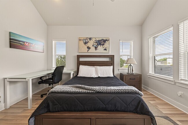 Building Photo - 6744 Del Rio St