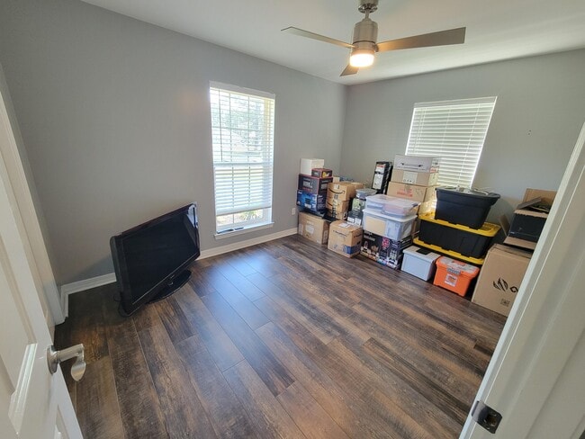 Building Photo - 3902 India Cove