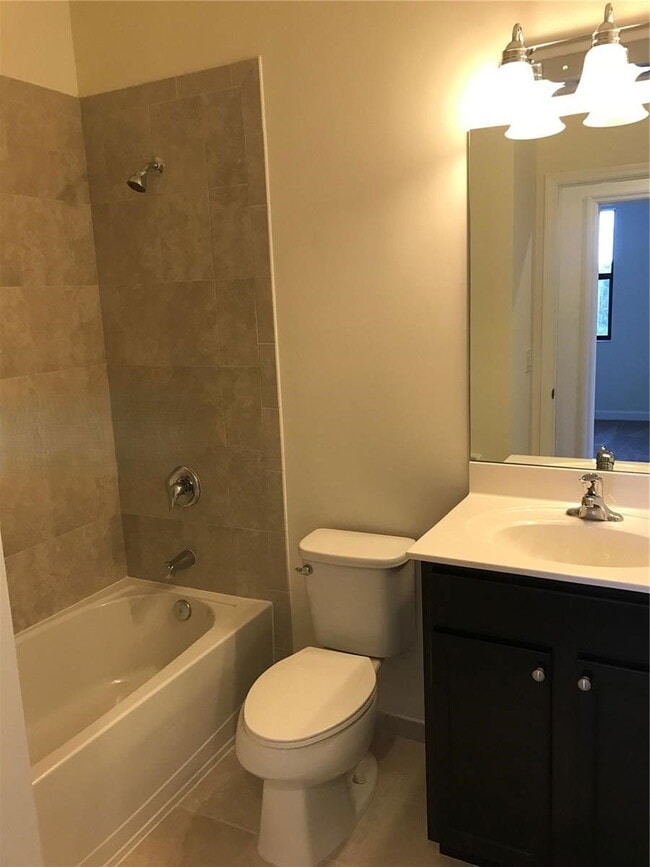 Building Photo - 8806 NW 103rd Ave