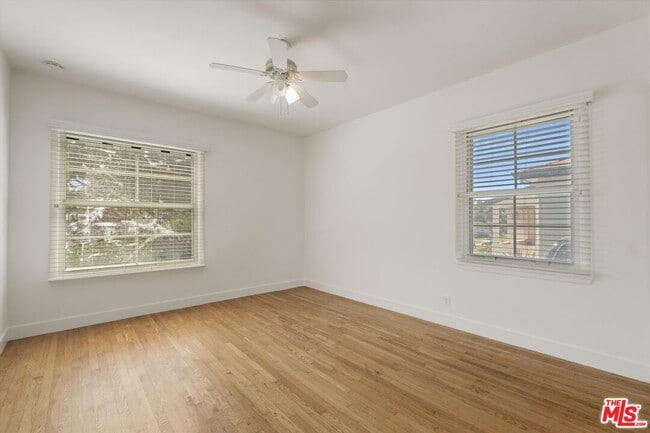 Building Photo - 6711 W 87th Pl