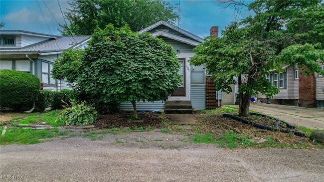 Primary Photo - 1126 18th St NE