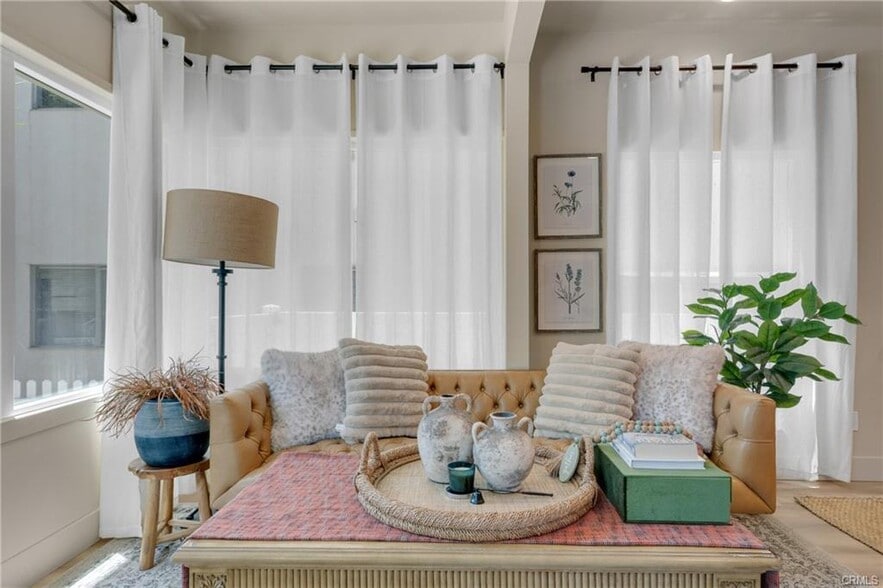 Building Photo - 1123 E Ocean Blvd