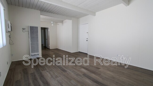 Building Photo - 508 Hill Dr