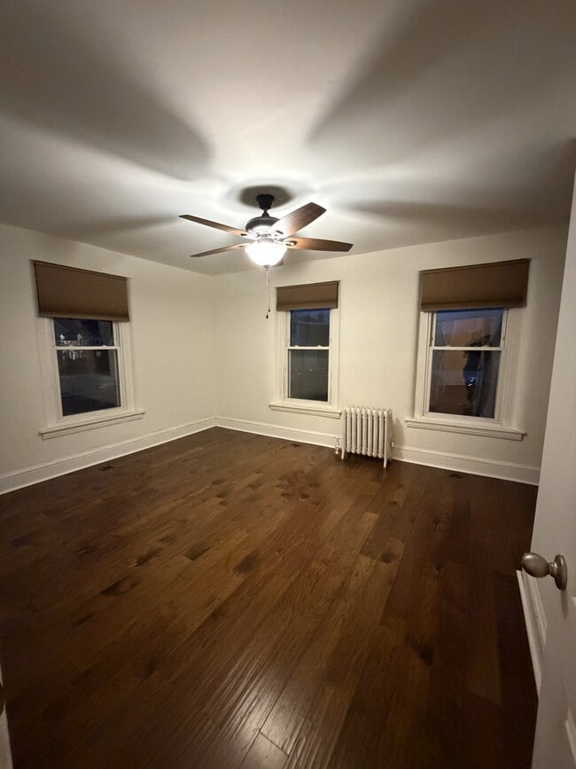 Building Photo - 308 Green St