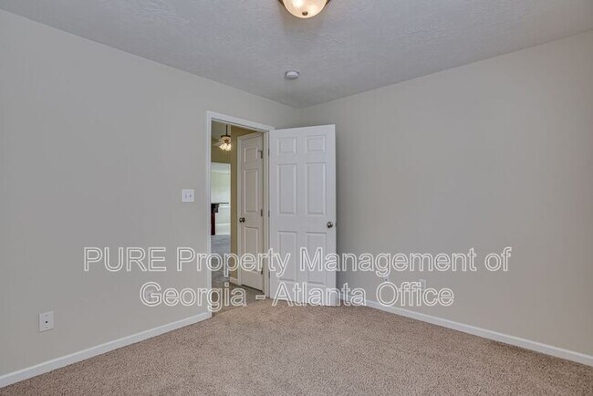 Building Photo - 247 High Meadows Cir