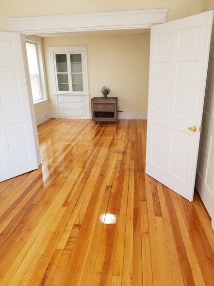 Living Room 2 - 30 Thorne St