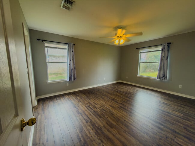 Building Photo - 2548 Houston Cir