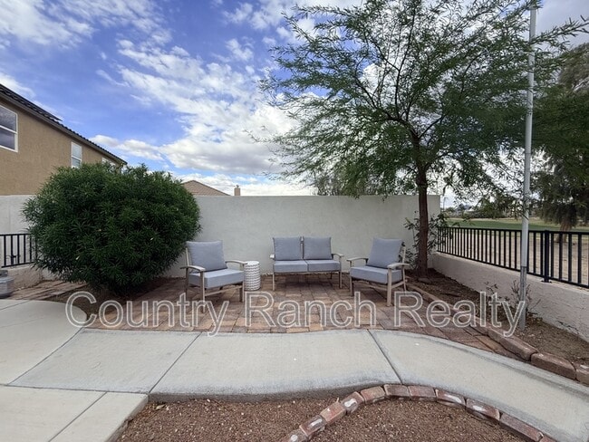 Building Photo - 2134 Desert Palms Dr