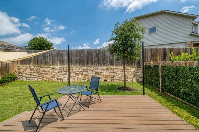 Building Photo - 10003 Baden Ln