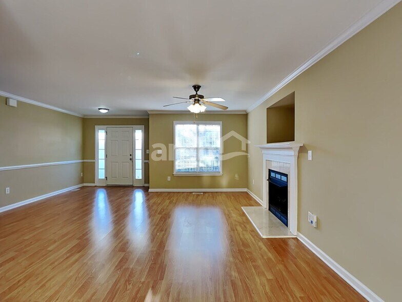 Building Photo - 1067 S Willhaven Dr