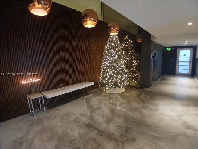 Building Photo - 1700 Meridian Ave