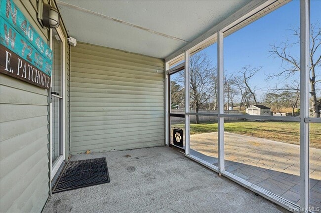 Building Photo - 94 Chapel Ave