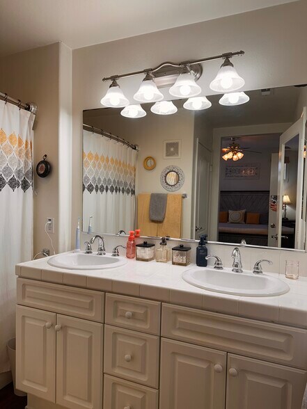 Building Photo - 95 Via Sovana