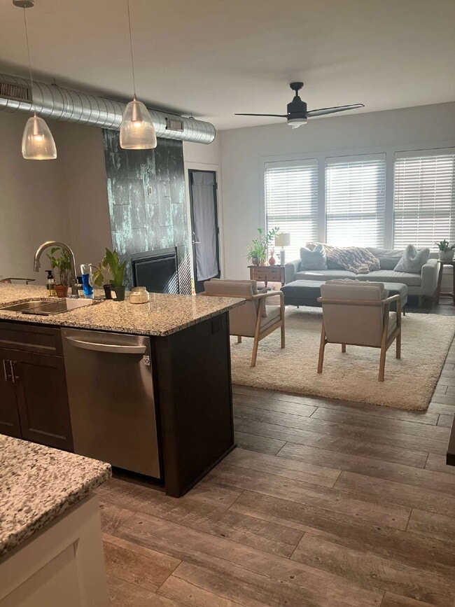 Building Photo - Luxury 1 BR in Fairport Village Available November 2026