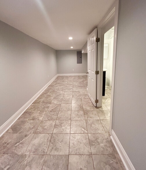 Building Photo - 6223 Hazel Ave