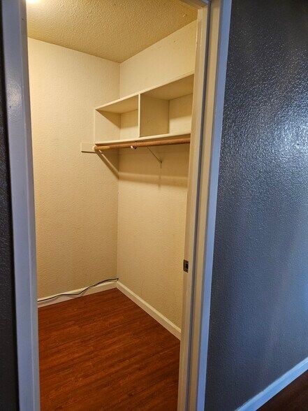 Building Photo - 11150 Trinity River Dr
