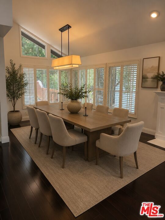 Building Photo - 2880 Woodwardia Dr
