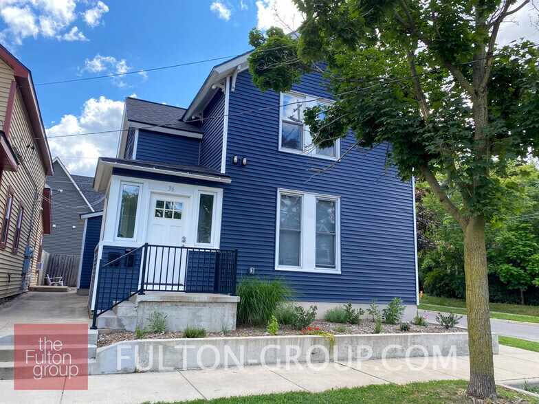 Building Photo - 36 Dwight Ave SE