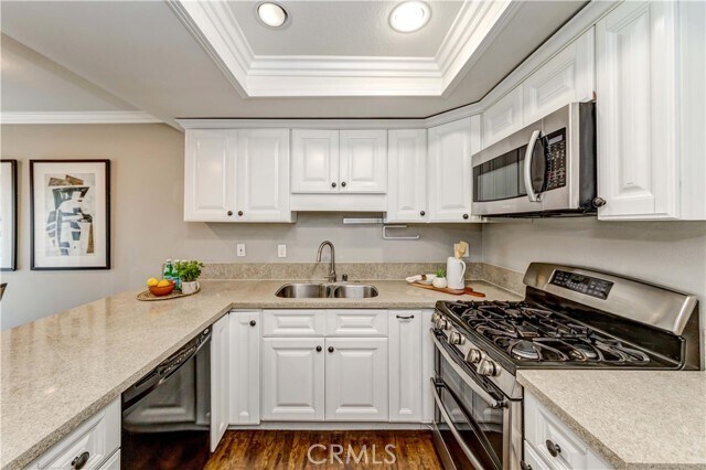 Building Photo - 5481 Villa Way