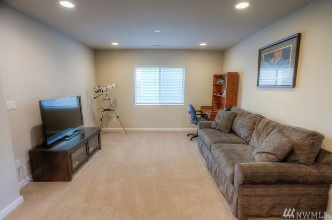 Bonus room. - 8828 Jayden Ln NE