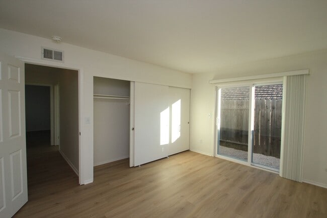 Building Photo - 6356 Swallow St