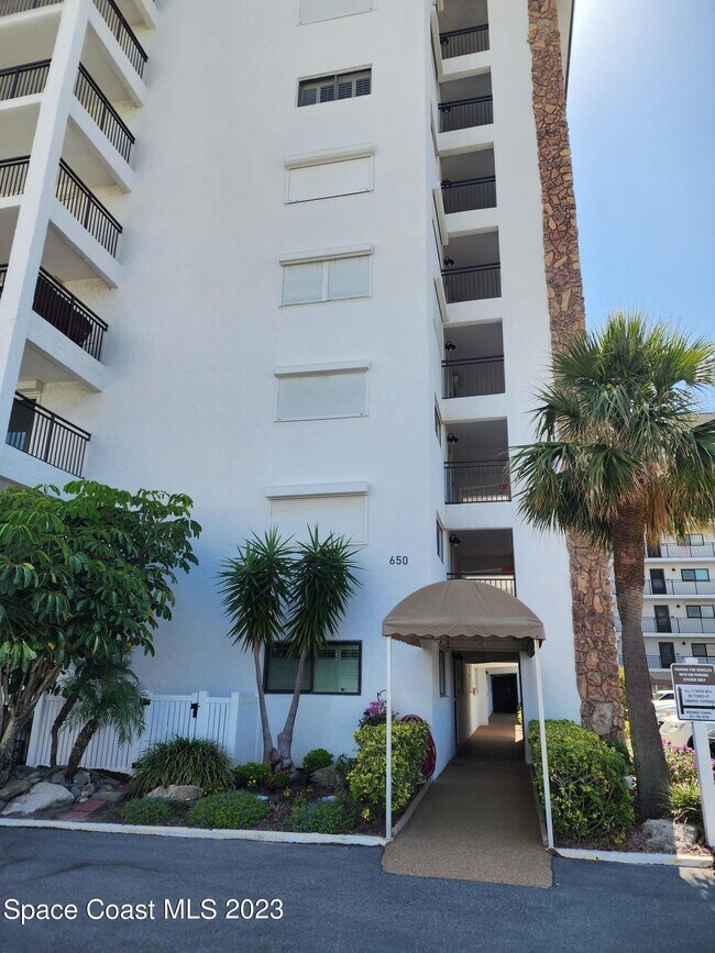 Building Photo - 650 N Atlantic Ave