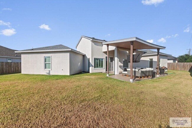 Building Photo - 32 Stone Oak Dr