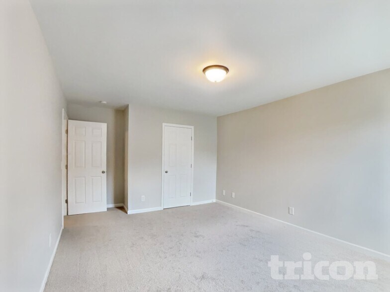 Building Photo - 1011 Ronald Rd