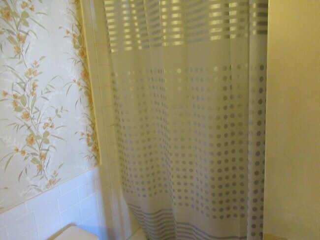 Building Photo - 22605 SW 66th Ave