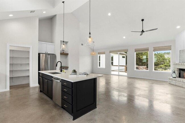 Building Photo - 22206 Briarcliff Dr