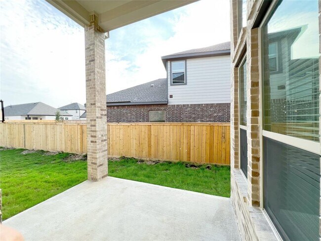 Building Photo - 18426 Cir Bar Rnch Ct