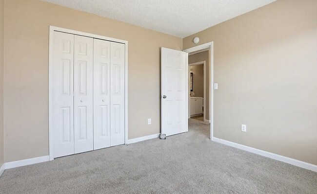 Building Photo - Close to Parks, Shops & Schools — Live Where Convenience Matters
