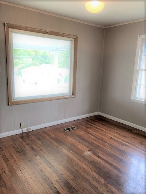 Building Photo - 2 Bedroom / 1 Bath Home  Kingsport, TN