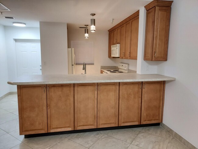 Kitchen - 4510 Botanical Place Cir