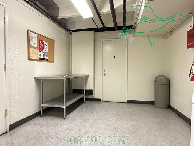 Building Photo - 1910 Mt Vernon Ct