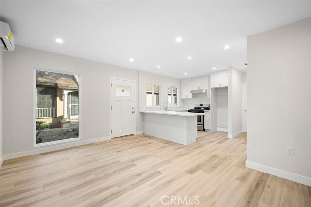 Building Photo - 417 Riverdale Dr