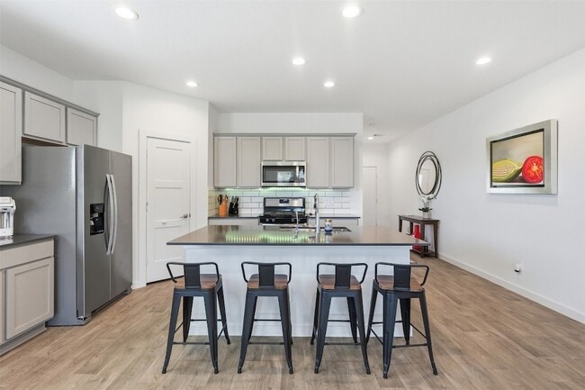 Building Photo - 14280 Big Bnd Dr