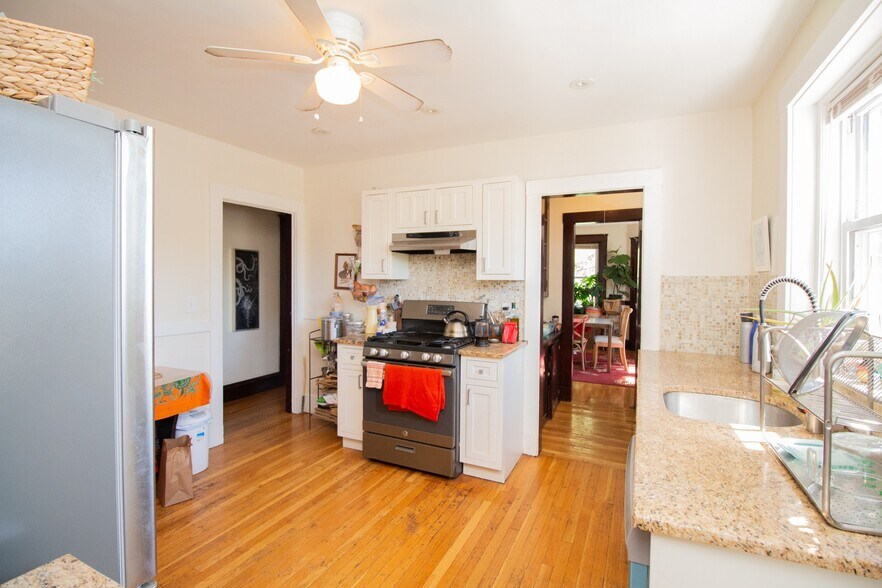 Building Photo - 55 Franklin St