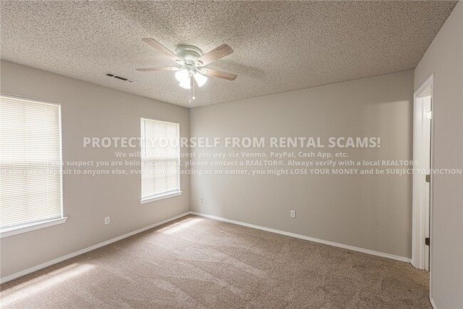 Building Photo - 3085 W Woodridge Dr